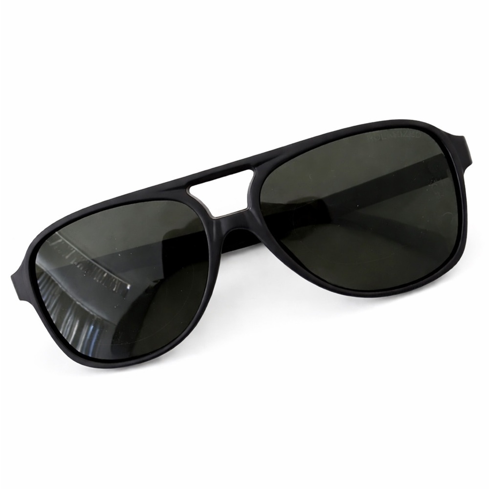 Oversized Black Aviator Sunglasses - Picture 2 of 3